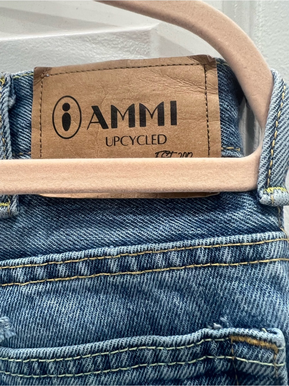 Women's Levi’s Light Blue Distressed Patch Jeans Creator of the jeans IAMMI - Picture 7 of 16